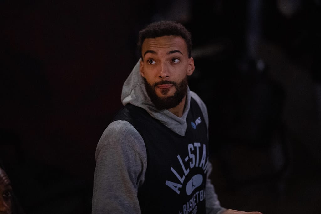 Rudy Gobert je aktualni osvajač nagrade za najboljeg obrambenog igrača NBA lige (Najbolji obrambeni igrači NBA lige)