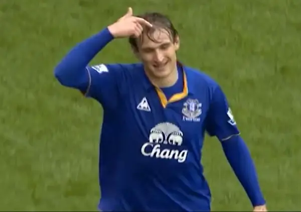Nikica Jelavić kao napadač Evertona