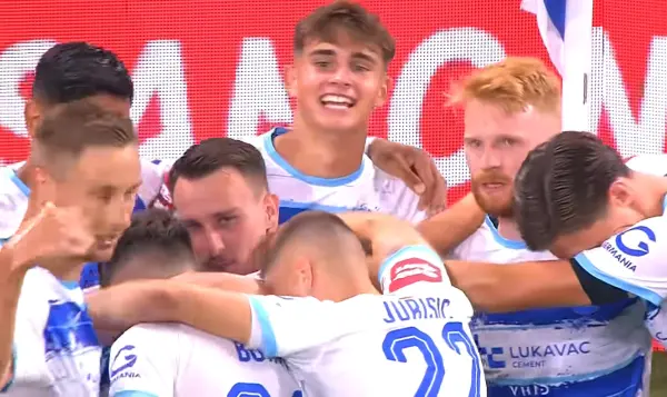 Rijeka Osijek - Osječani slave gol protiv Slavena
