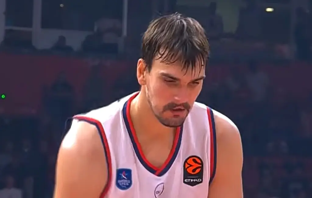 Žalgiris Kaunas - Anadolu Efes: Dario Šarić