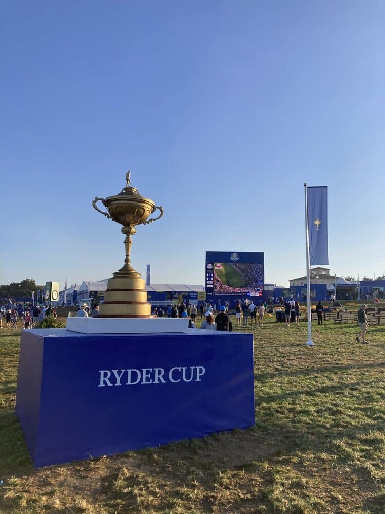 Trofej namijenjen pobjedniku Ryder Cupa (Ryder Cup)